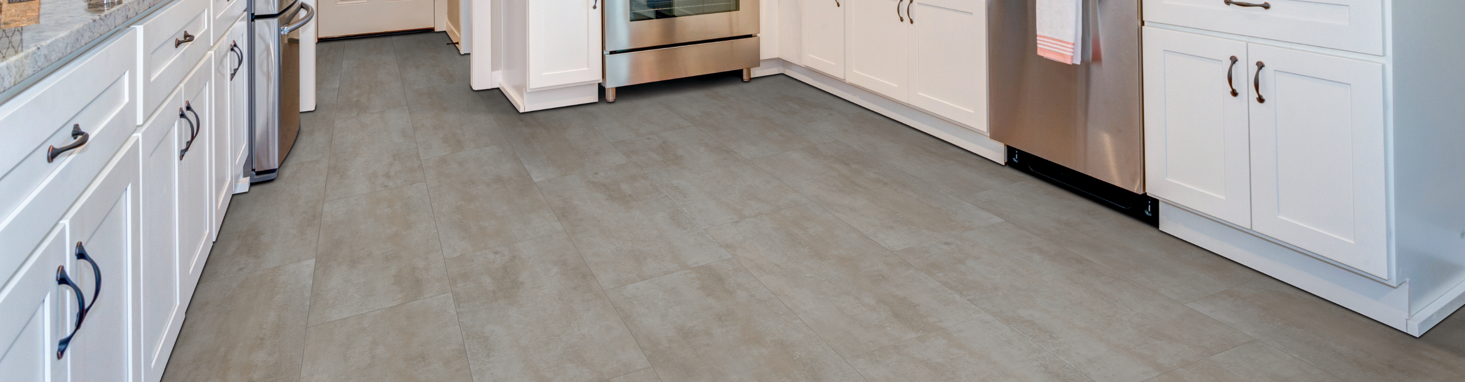 Elko, NV Kitchen with wood look tile flooring